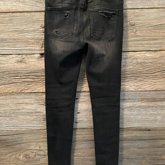 American Eagle Hi Rise Distressed Jeggings - Picture 2 of 5